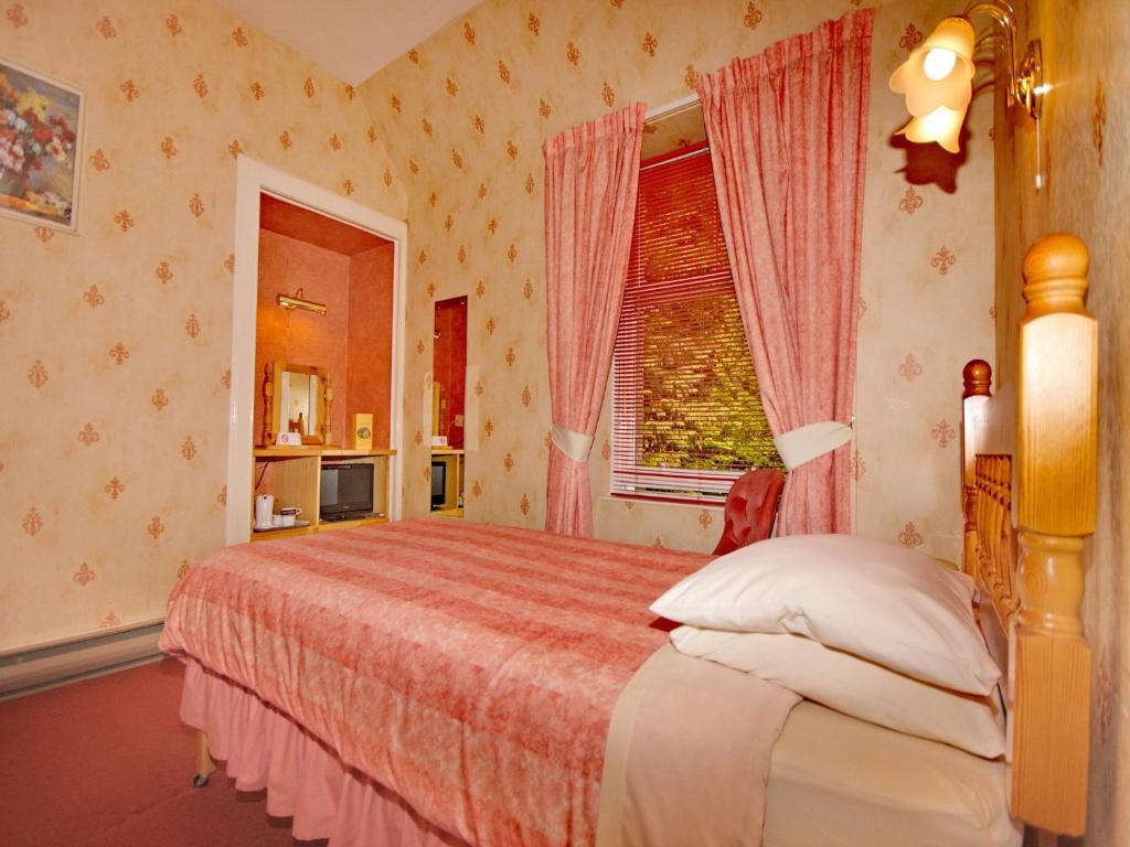 Birchwood Hotel Pitlochry Room photo