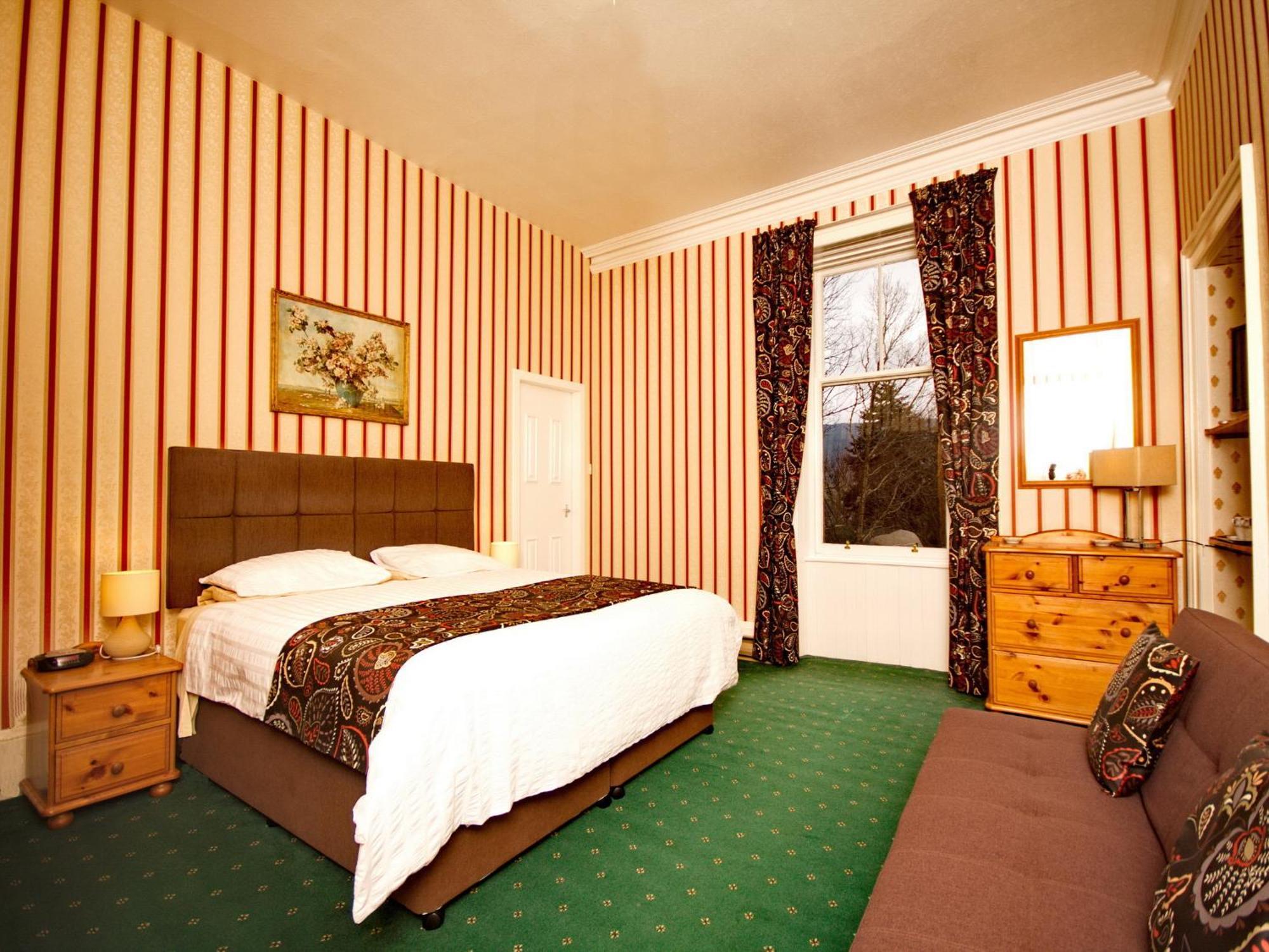 Birchwood Hotel Pitlochry Exterior photo